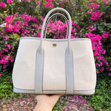  Graceful tote bag carried on shoulder 16