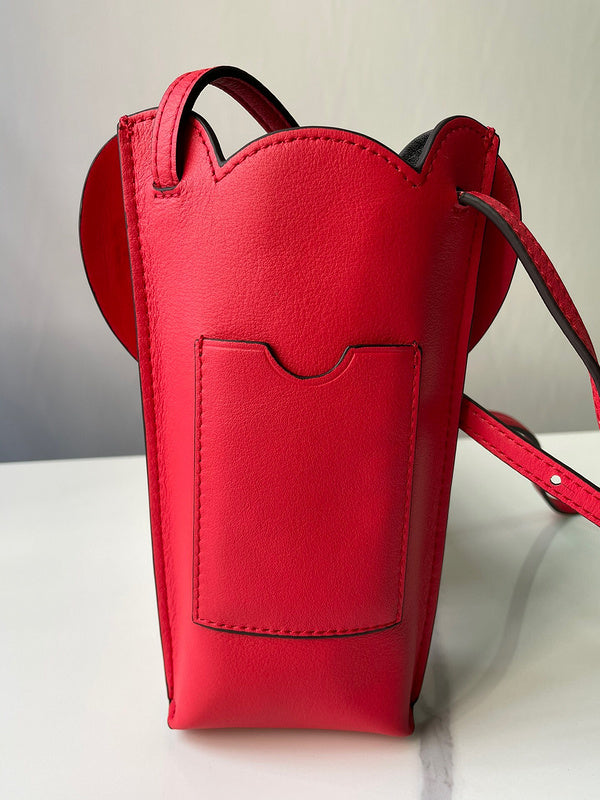 Ziva's Charm handbag – close-up view (8cm*4cm*19cm)