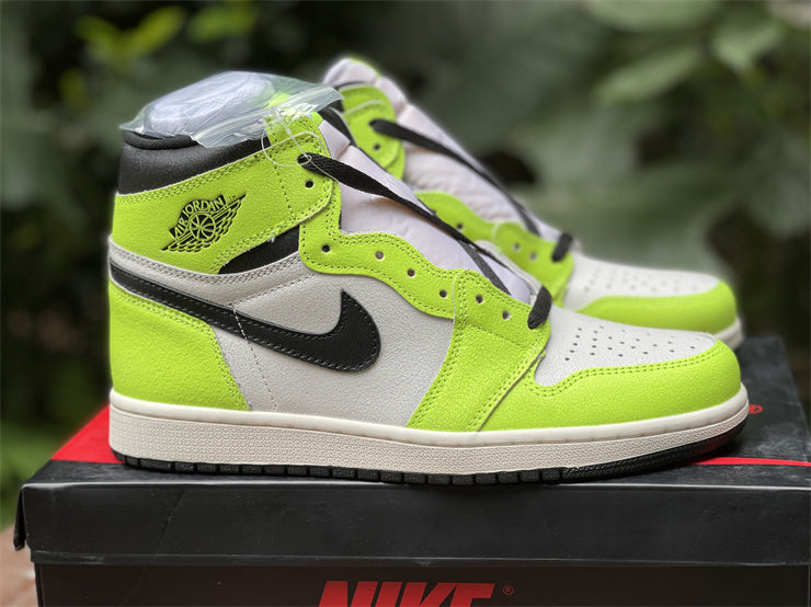 Nike Men's & Women's Designer Low-Top Shoes — Style 221 back view