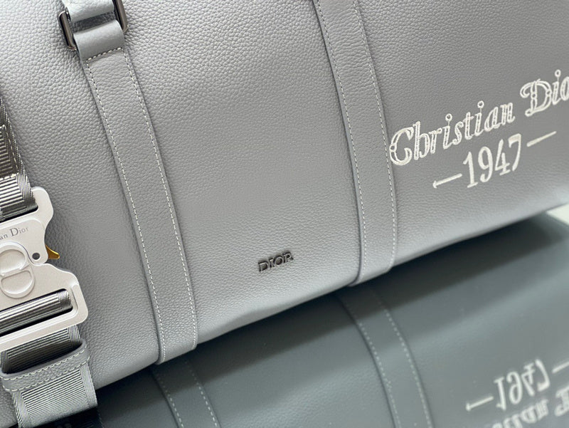 Close-up detail of everyday-luxe signature women's handbag – women's designer-style accessory