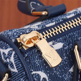 shoulder bag close-up of hardware and finish