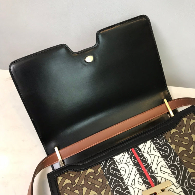 Ziva's Charm handbag – carry view (one versatile size)