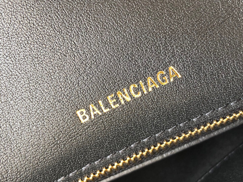 Sophisticated Faux Leather Handbag - Premium Craftsmanship Detailing | Women's Fashion Handbag #879 - alternate angle view (image 8) of designer-inspired handbag