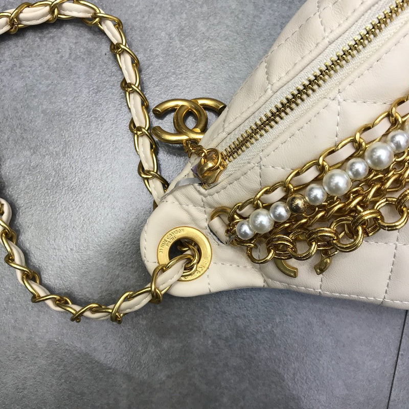  women's handbag, versatile design, view 2