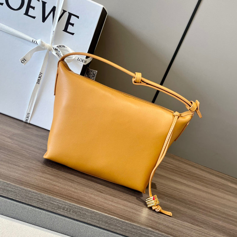Ziva's Charm handbag – side angle view (21cm*17cm*12.5cm)