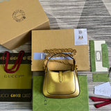 Styled lifestyle shot of everyday-luxe elevated women's handbag – women's luxury accessory