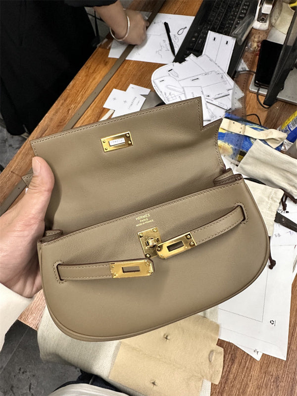 Interior view of structured premium bag