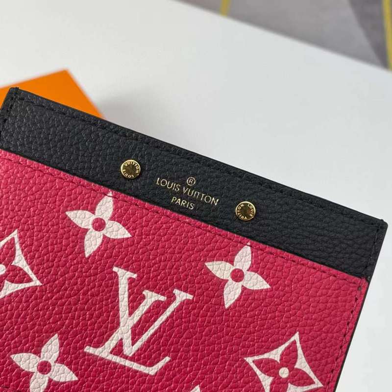 Back view of classic structured women's handbag – women's luxury accessory