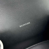 Zivas Charm Versatile Design Statement Handbag (Statement-Ready Design) – Close-Up Detail