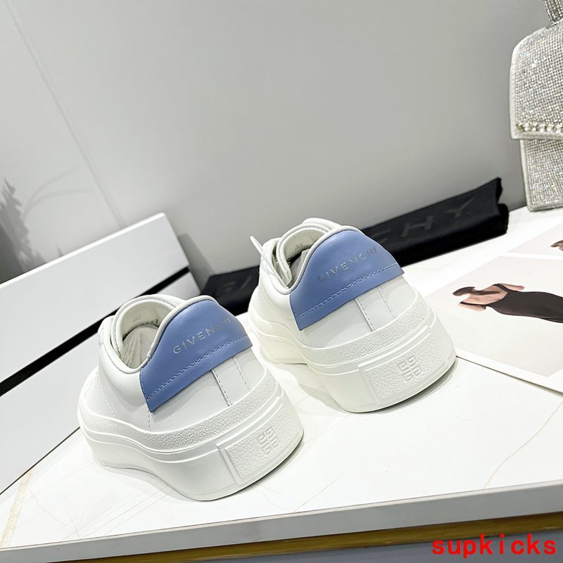Givenchy shoes Style 099 - back heel detail