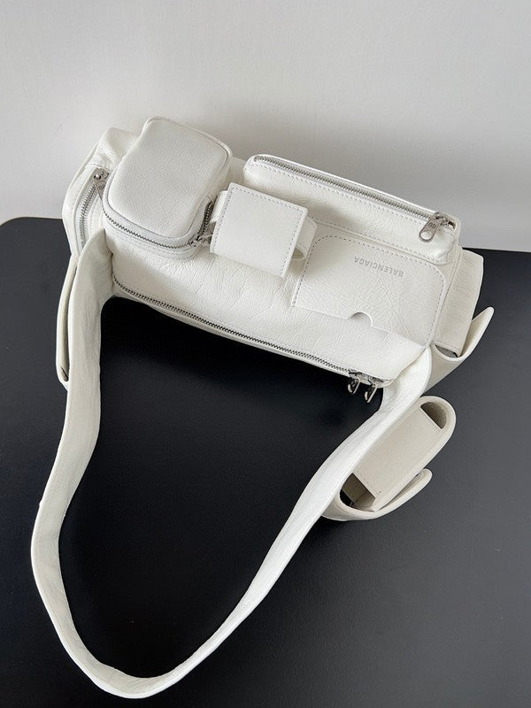 Zivas Charm Effortless Elegance Fashion Handbag (Elevated Accessory Essential) – Side Profile