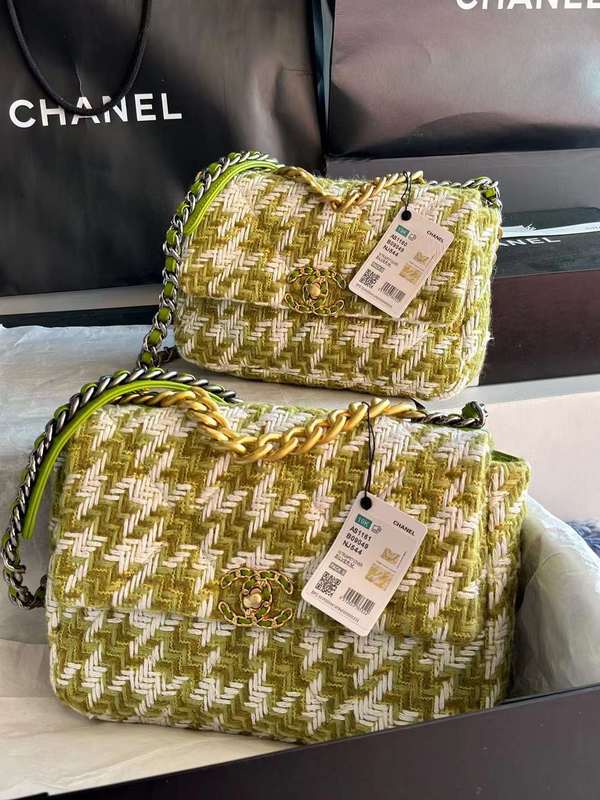 Zivas Charm Modern Minimalist Look Everyday Handbag (Designer-Inspired Craftsmanship) – Angled View