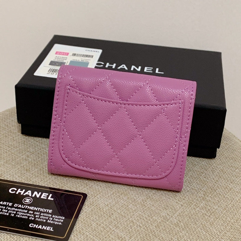 Zivas Charm Understated Luxury Everyday Handbag (Refined Modern Silhouette) – Angled View
