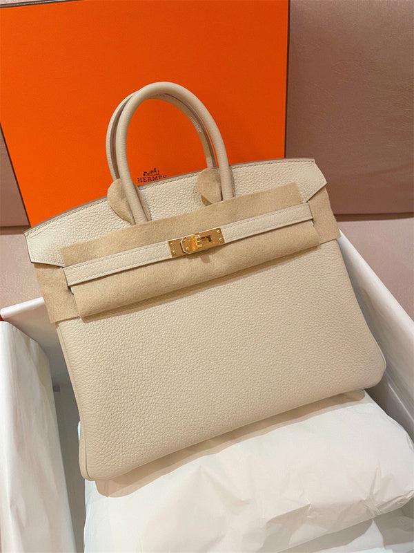  Statement shopper bag carried on shoulder