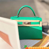  crossbody bag interior and compartment view