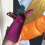  carryall bag interior and compartment view 9