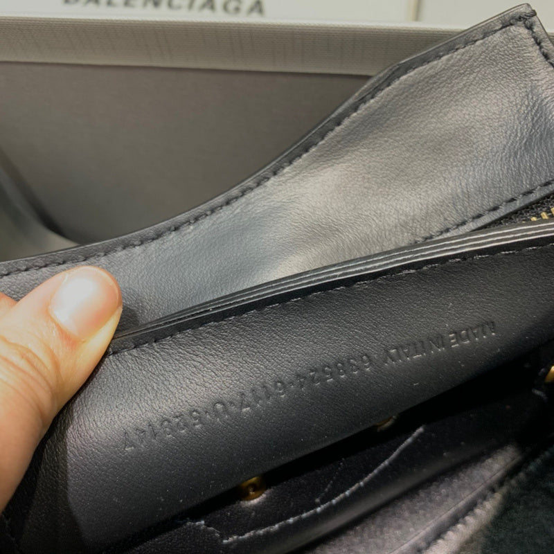 Sophisticated Faux Leather Handbag - Statement Silhouette | Women's Everyday Carry Handbag #315 - texture close-up (image 9) of designer-inspired handbag