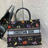 Close-up detail of classic sleek women's handbag – women's everyday handbag