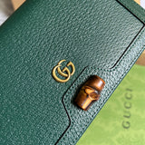 Back view of everyday-luxe modern women's handbag – women's luxury accessory