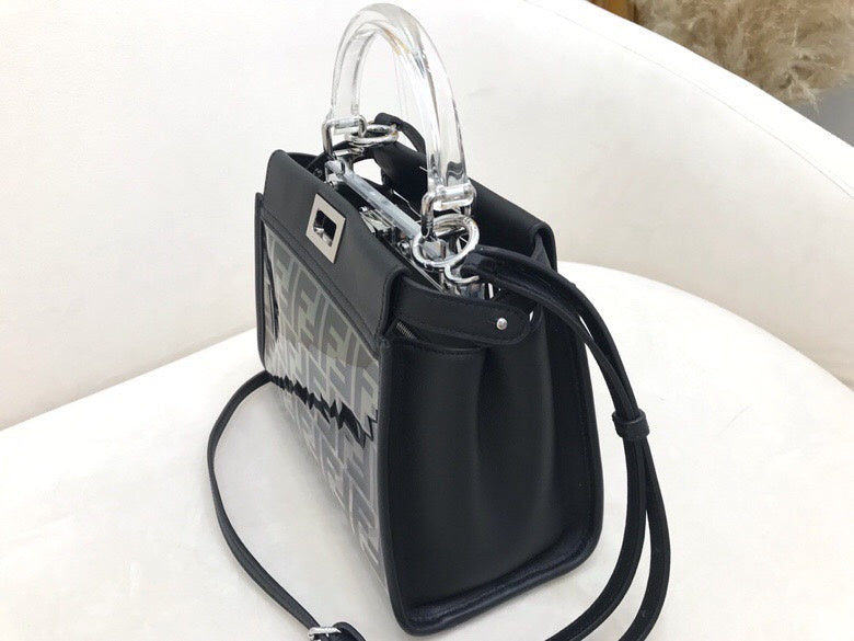 Ziva's Charm handbag – close-up view (Standard Size)