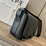 Ziva's Charm handbag – front view (24cm*18cm*10.5cm)