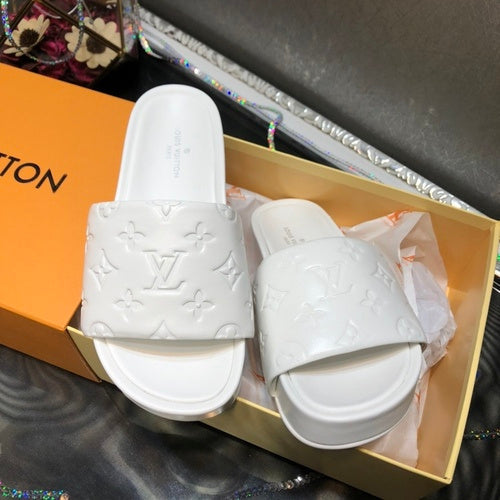 Louis Vuitton shoes Style 237 - texture and material detail