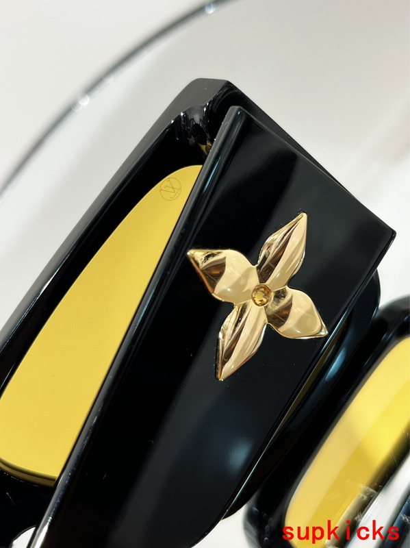 Full view of Louis Vuitton unisex sunglasses