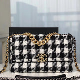  spacious purse view 3