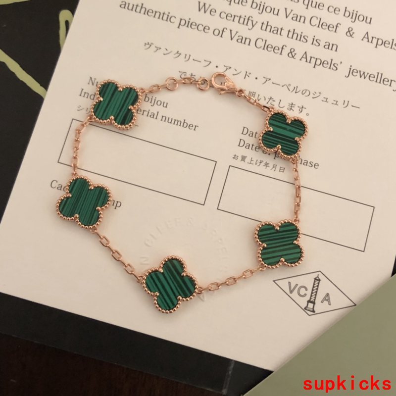 Close-up detail view of Van Cleef & Arpels unisex jewelry piece