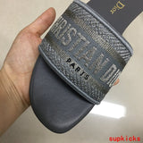 Dior shoes Style 039 - texture and material detail