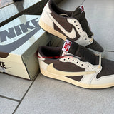 Nike all-black luxury sneakers view 4 low-top design