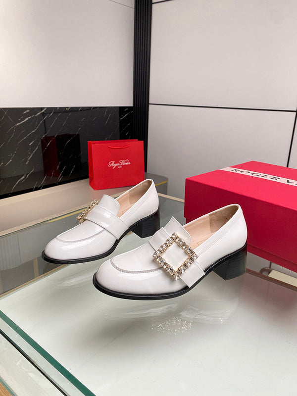 Back view of Roger Vivier luxury piece style No.053