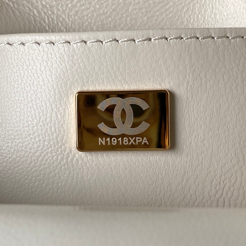  handbag, compact everyday style, image 7
