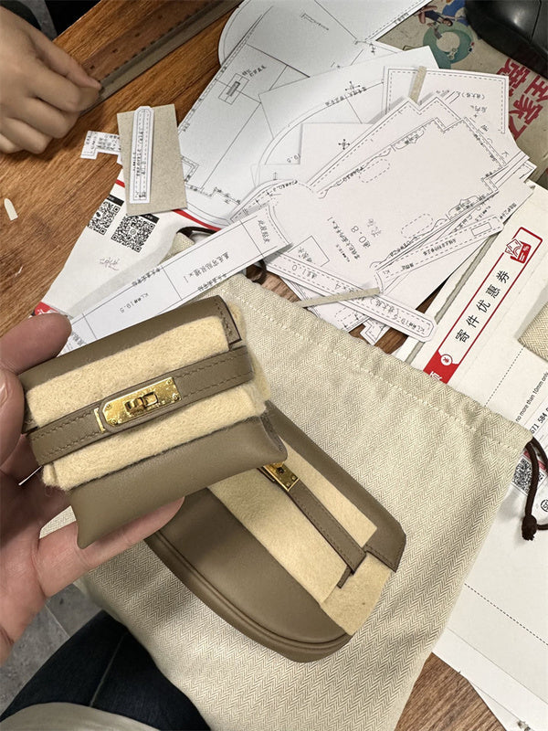 Structured handbag styled for everyday wear