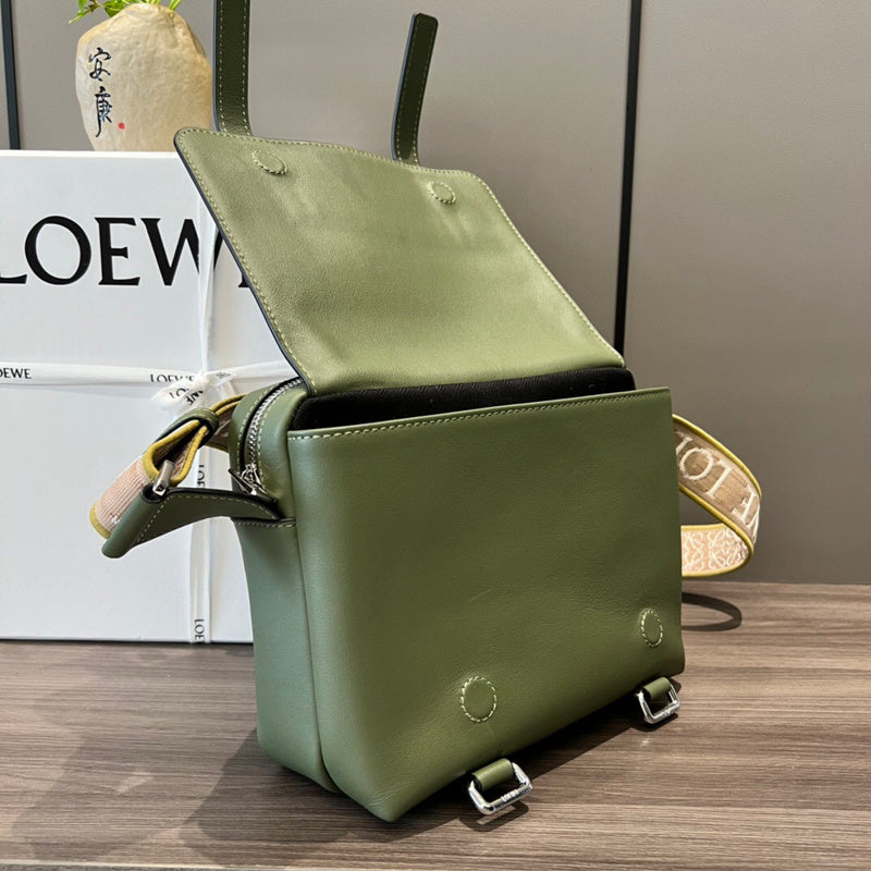 Ziva's Charm handbag – lifestyle view (24cm*18cm*10.5cm)