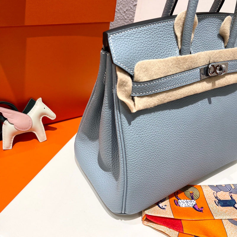 Minimalist bag shown from front angle