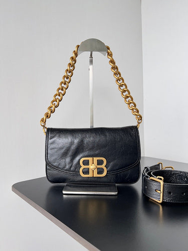 Zivas Charm Sleek Silhouette Statement Handbag (Versatile Style Statement) – Front View 2