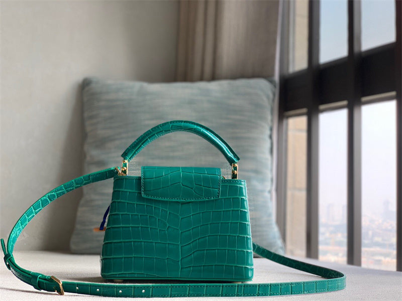  smart shopper bag detail view showing craftsmanship 56