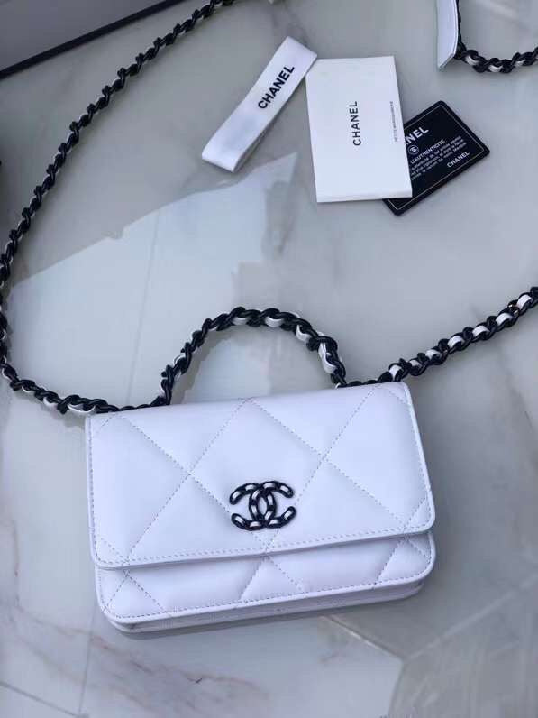  mid purse view 6