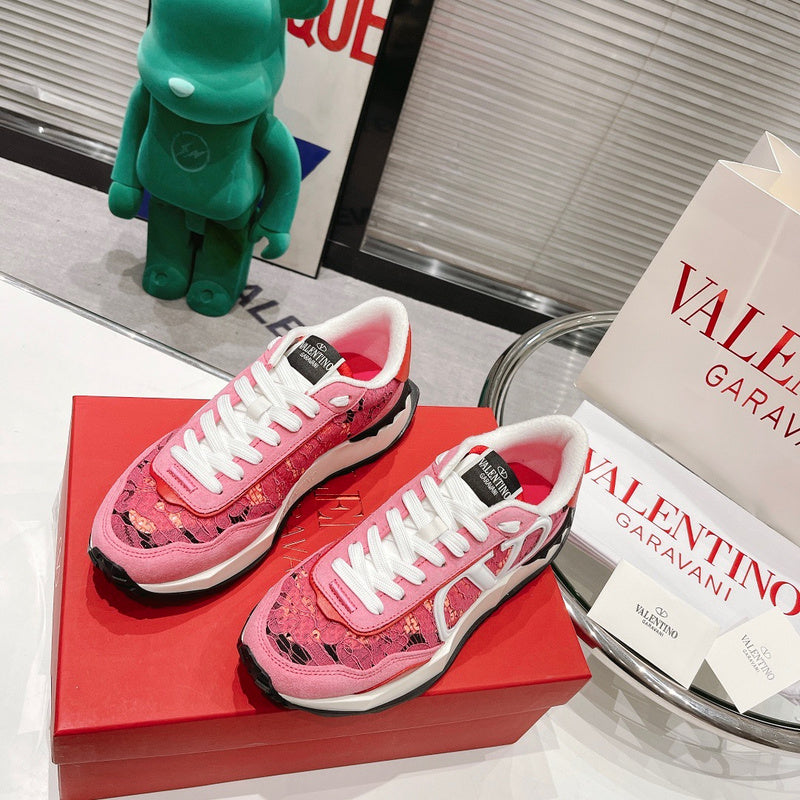 Three-quarter angle view of Valentino Garavani luxury piece style No.218