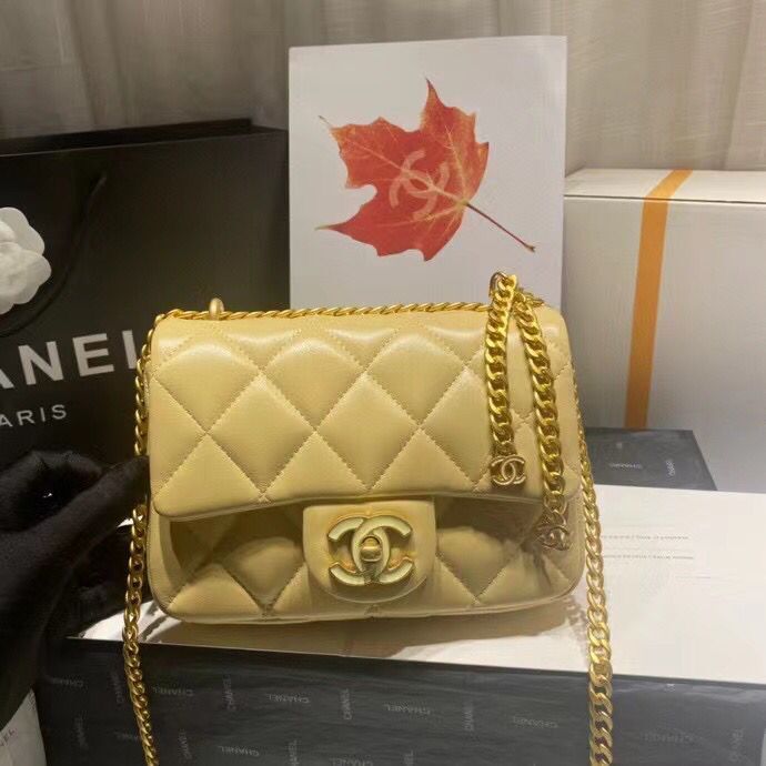  women's handbag, mid design, view 3