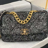 Zivas Charm Elevated Essentials Luxury Handbag (Structured Everyday Essential) – Close-Up Detail