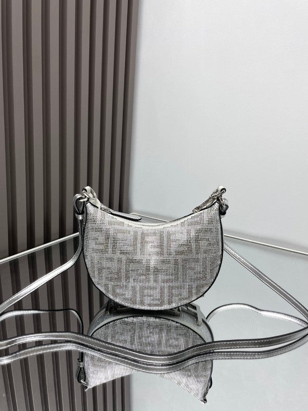 Ziva's Charm handbag – detail view (Standard Size)