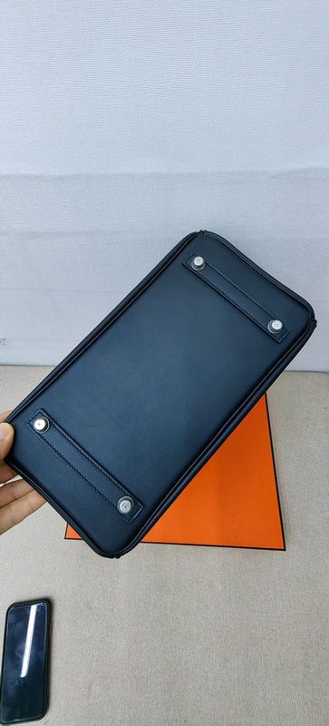 Balanced bag shown from front angle