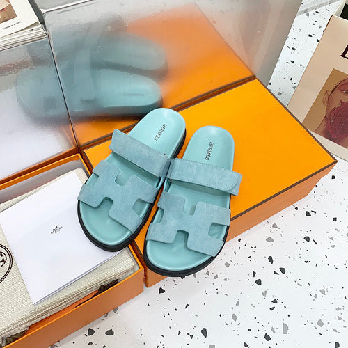 Hermes sandals Style 165 - texture and material detail