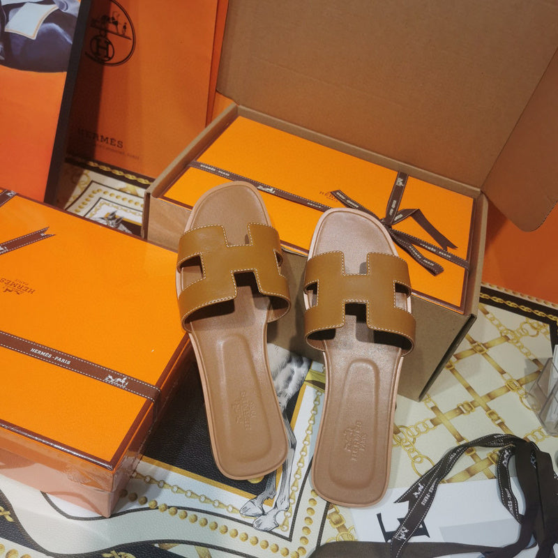 Hermes sandals Style 037 - angled studio shot