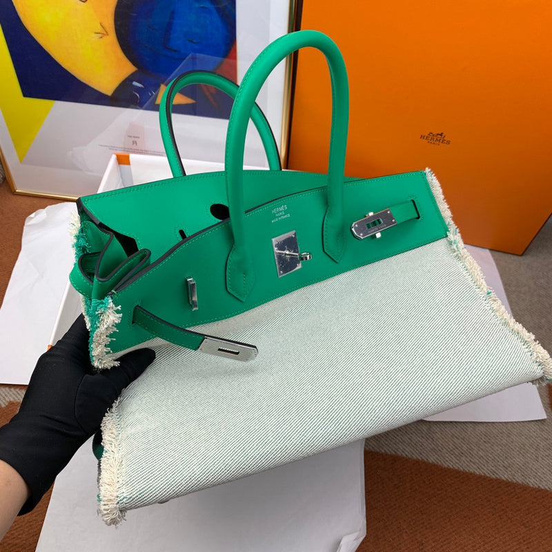Everyday-Ready bag shown from front angle