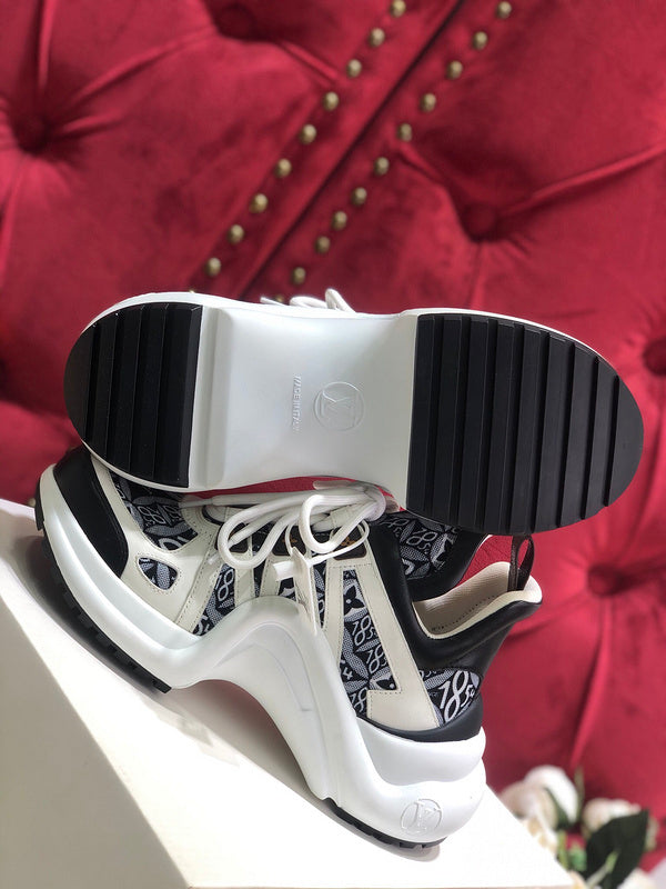 Louis Vuitton shoes Style 190 - packaging and accessories