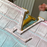  tailored everyday bag detail view showing craftsmanship