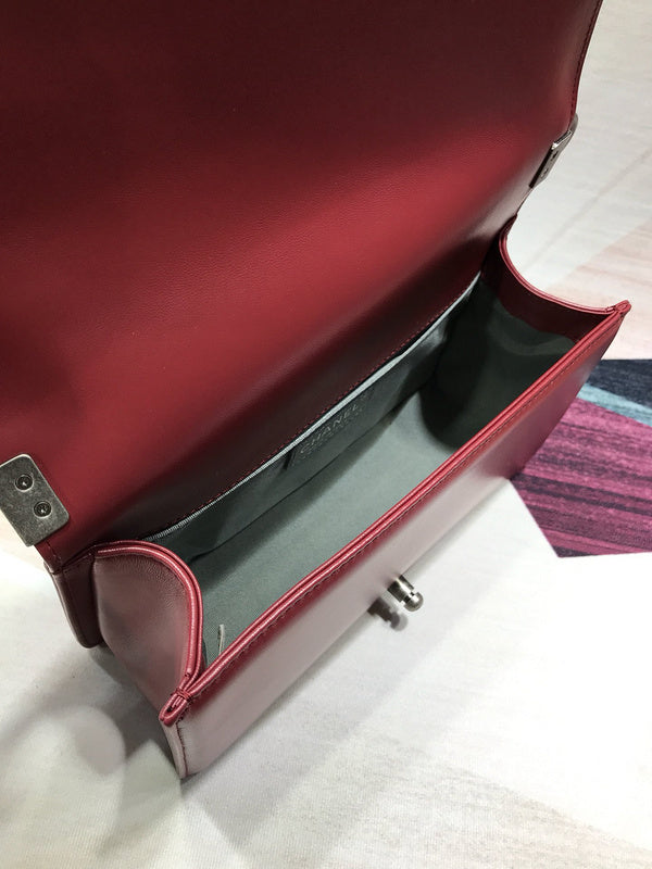  women's handbag, mid design, view 9